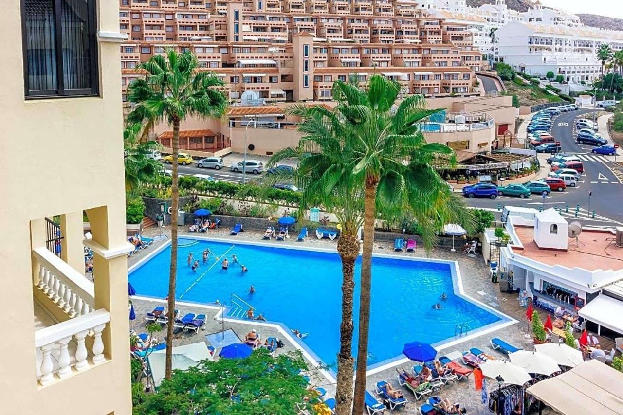 Peaceful & Bright Loft, Heated Pool, Netflix, Free Wifi & Parking, Tennis *